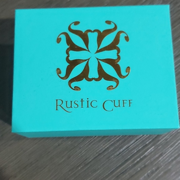 Rustic Cuff bracelets - Picture 6 of 6